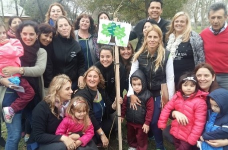 Se inauguró en Funes el Camino del Árbol