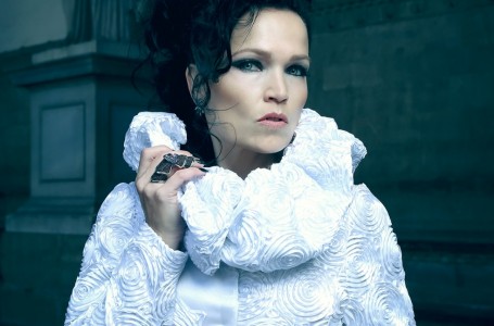 TARJA ACT II ya disponible en Argentina