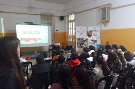 Roldán: Por iniciativa de Molinos Benvenuto, se dictaron cursos de RCP en la Escuela Coronel Manuel Dorrego