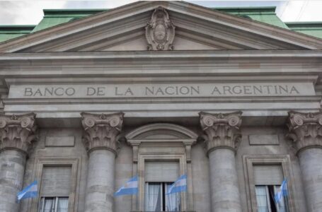 Caputo anunció el cierre de sucursales del Banco Nación en municipios que suban tasas municipales