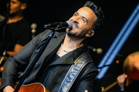 LUIS FONSI aterrizó en Rosario