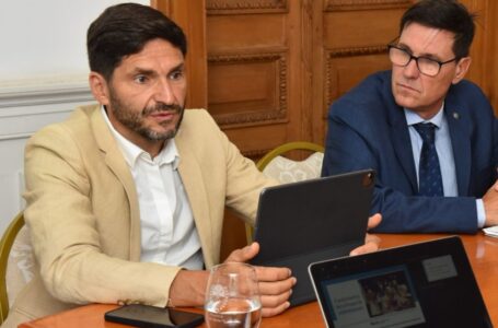 Pullaro anunció la creación de una escuelas secundaria en Funes y una en Roldán